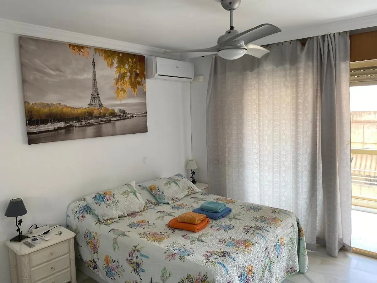 Проживание в семье Malaga Centro Habitaciones Privada En Apartamento Compartidos